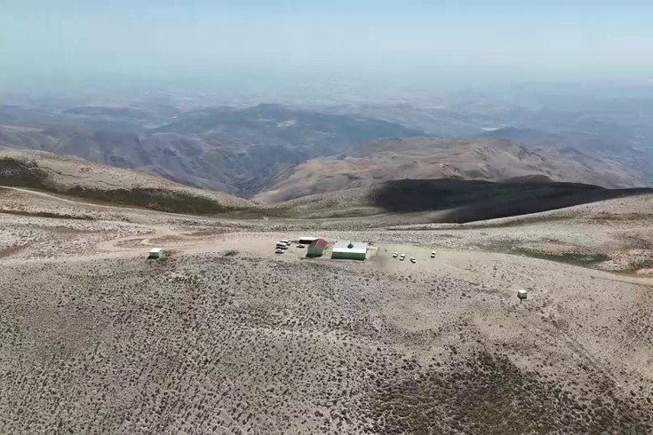Adıyaman,Ulu Baba Dağı’nın zirvesinde bulunan Hüseyin Gazi Türbesi