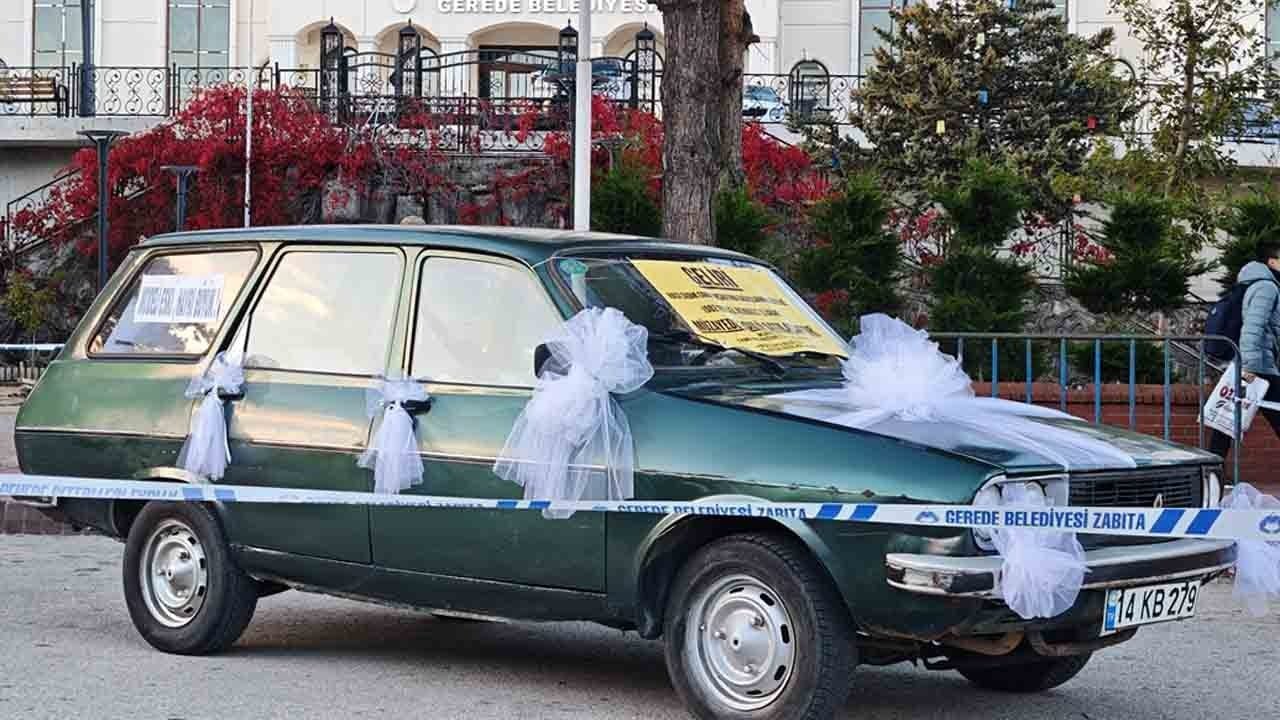 44 yıllık otomobilini camiye bağışladı: ‘Modeli eski, hayrı büyük’