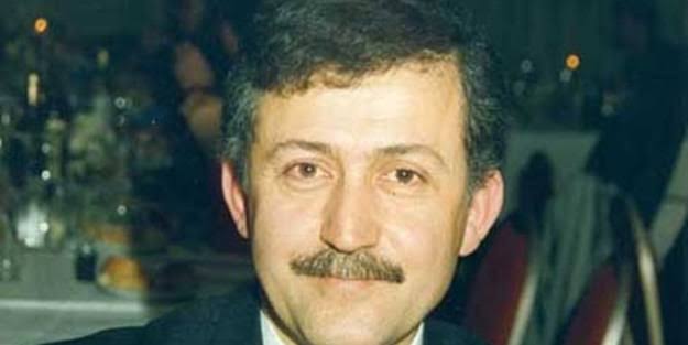 21 Ekim 1999 Ahmet Taner Kışlalı, Türk akademisyen, gazeteci ve yazar (suikast) (d. 1939)