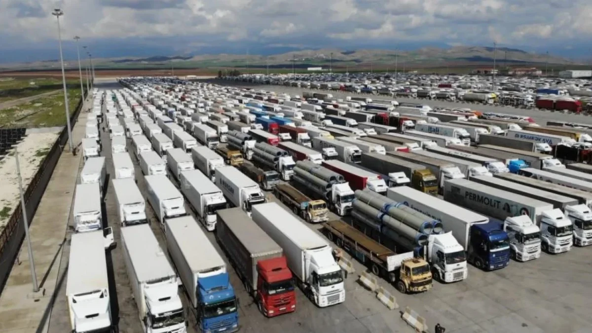 Gümrükten yapılan ihracat miktarı 3 milyar 400 milyon 227 bin 683 ABD dolarına ulaştı