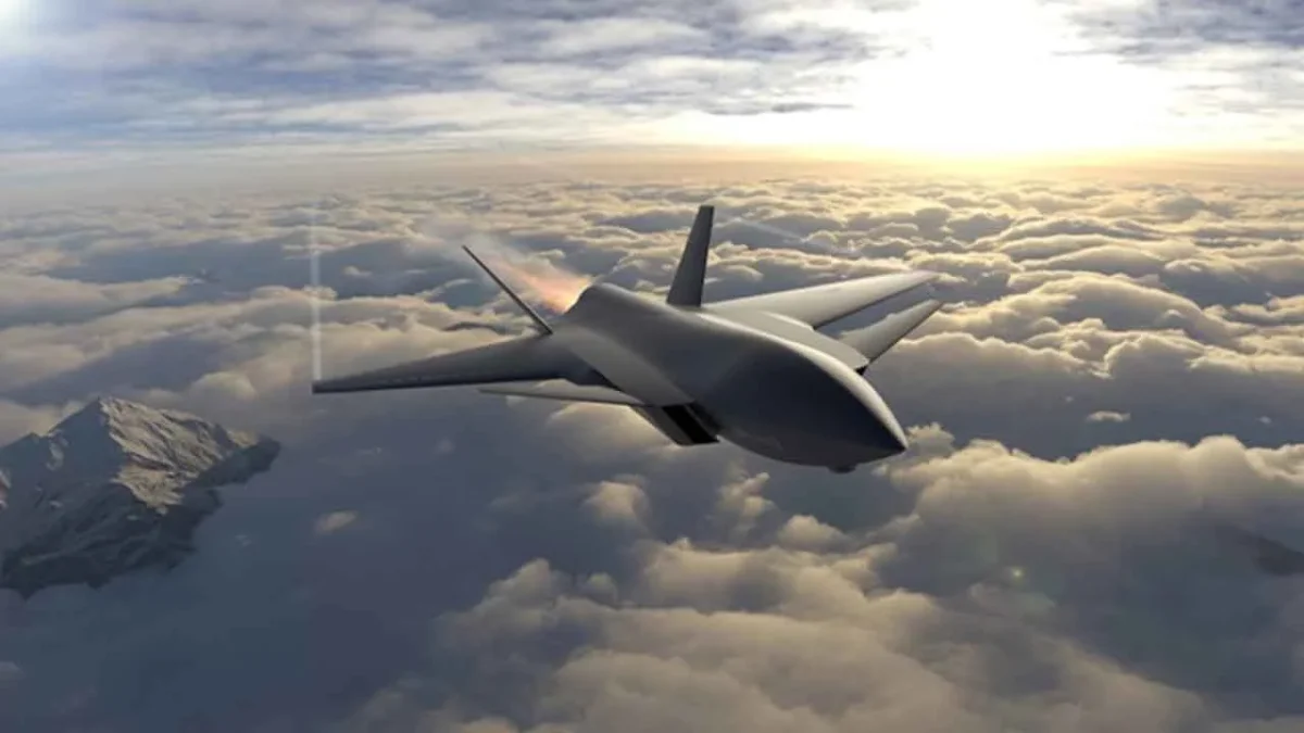 Bayraktar Kızılelma dünyanın 4 kıtasından övgü alıyor