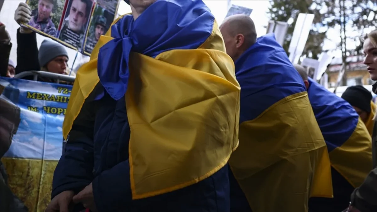 Kiev’in kontrolündeki topraklarda 300 Rus askerinin ülkeye getirildiği belirtilerek