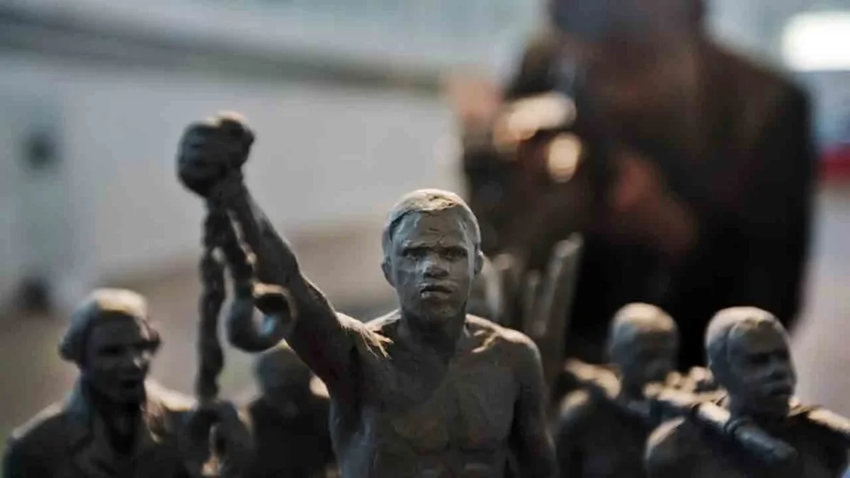 1500 ile 1800 yılları arasında 12 ila 15 milyon insanın Afrika’dan zorla götürüldüğü