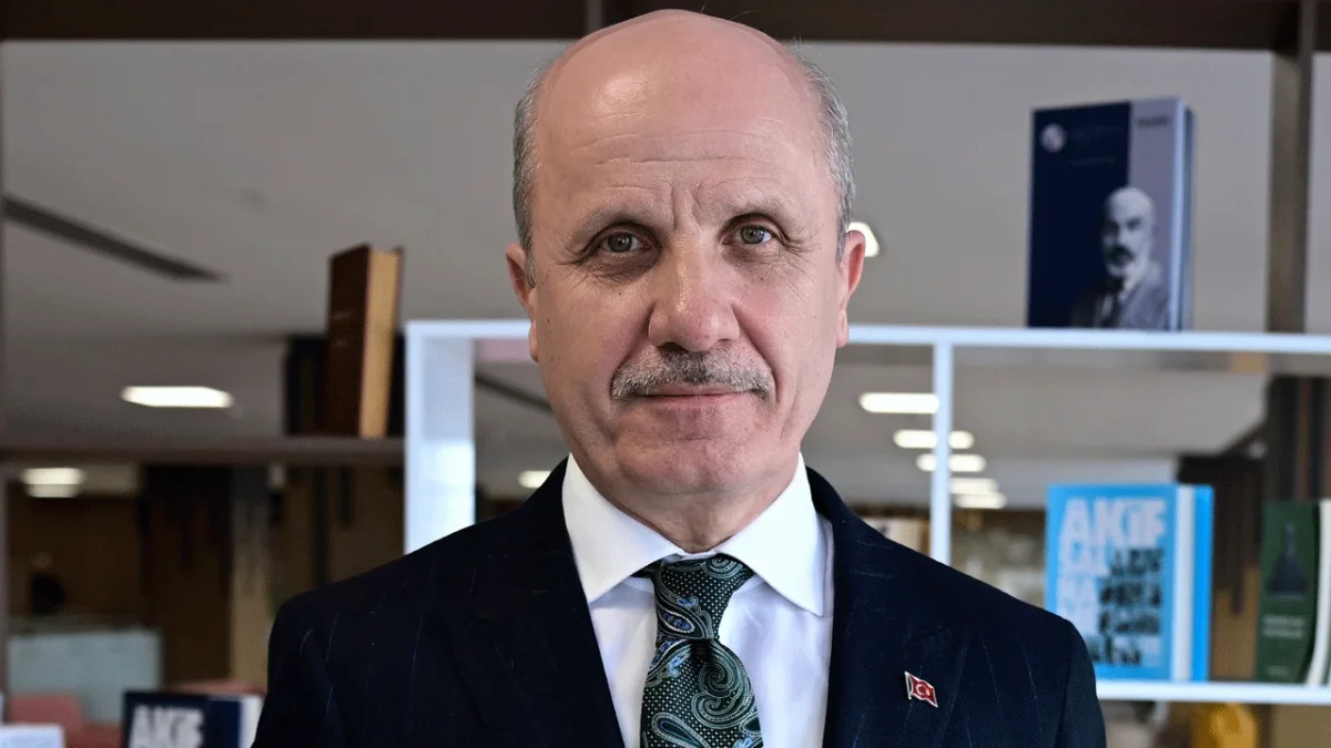 Yükseköğretim Kurulu (YÖK) Başkanı Erol Özvar