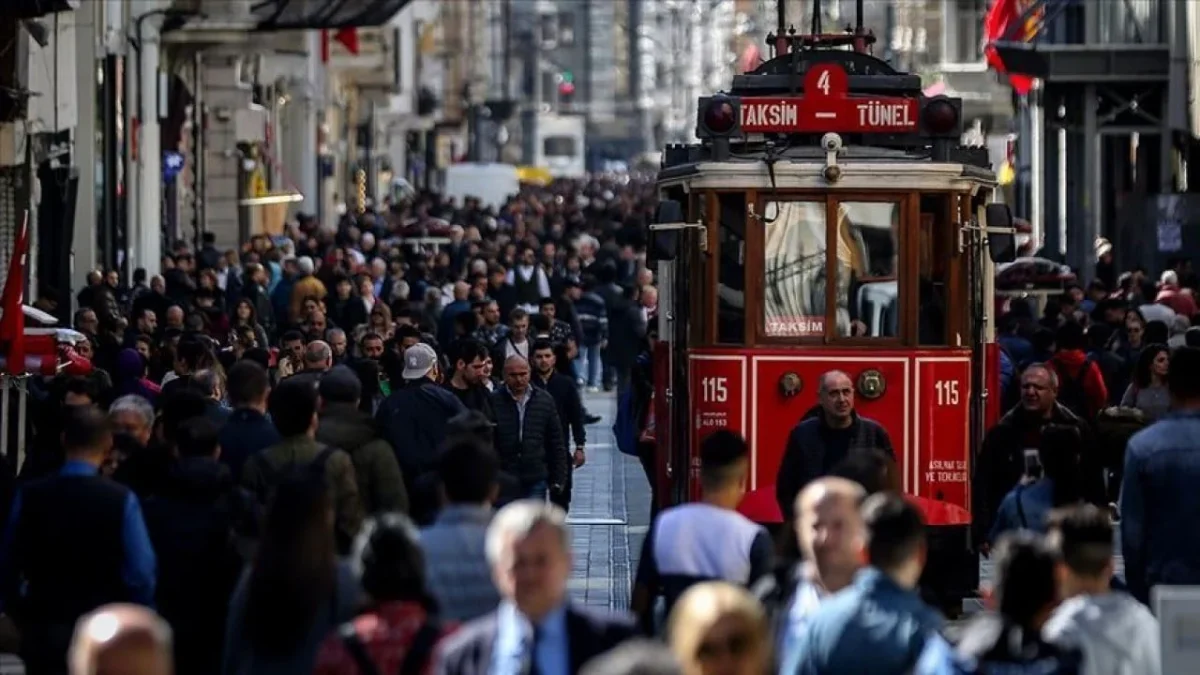 &Uuml;lkeyi savaşmadan elimizden alıyorlar