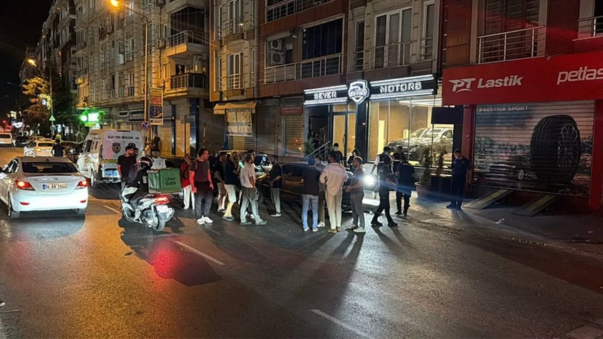 Ey&uuml;psultan&rsquo;da motosikletli saldırı
